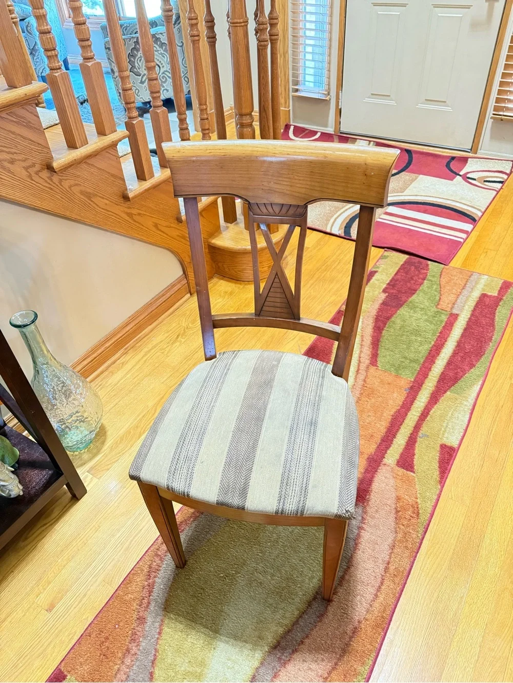 Vintage/Classic Wooden Dining Table & Chair Set